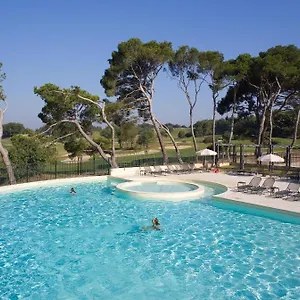 Apartahotel Madame Résidence Provence Country Club